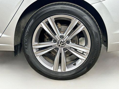 Used 2022 Volkswagen Jetta SE FWD image 29