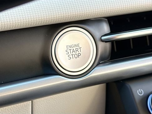 New 2026 Hyundai Tucson SE image 9