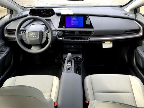 New 2026 Toyota Prius XLE image 5