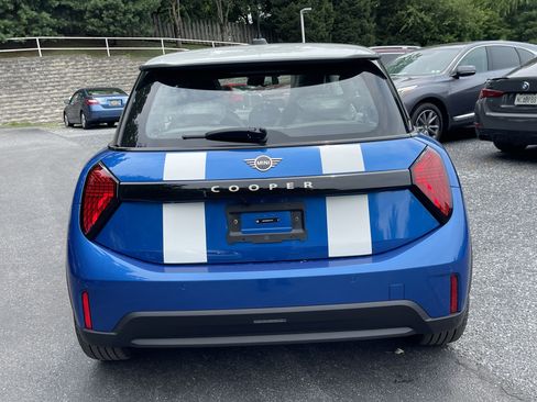 New 2026 MINI Cooper 2-Door Hardtop FWD image 6