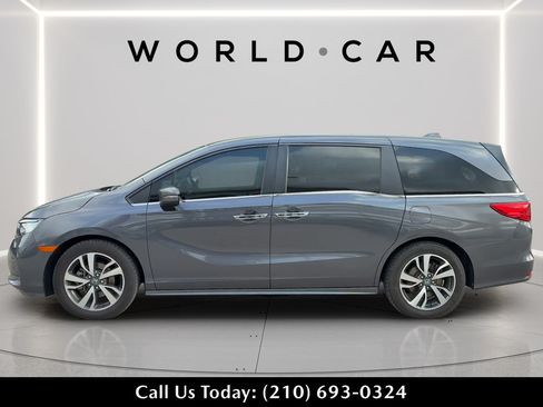 Used 2022 Honda Odyssey Touring image 6