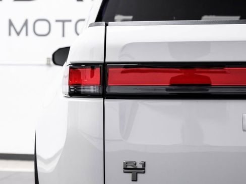 Used 2023 Rivian R1T Adventure image 55