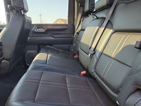 Used 2024 Chevrolet Silverado 2500 High Country w/ High Country Premium Package AWD/4WD image 13