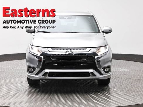 Used 2022 Mitsubishi Outlander LE image 2