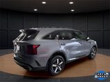 Used 2022 Kia Sorento EX w/ Panoramic Sunroof Package image 5