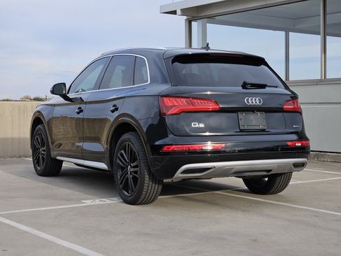 Used 2019 Audi Q5 2.0T Premium Plus image 3