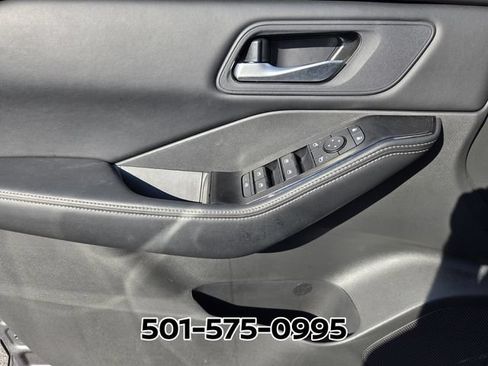 Used 2026 Nissan Rogue SV w/ Cold Weather Package FWD image 34