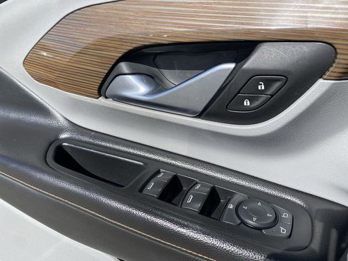 Used 2018 GMC Terrain SLE image 22