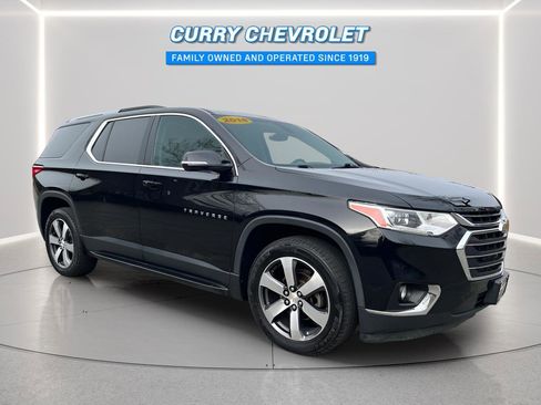 Used 2018 Chevrolet Traverse LT w/ LPO, 'HIT The Road' Package image 1