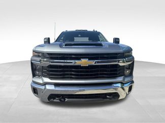Used 2024 Chevrolet Silverado 3500 LT AWD/4WD video 3