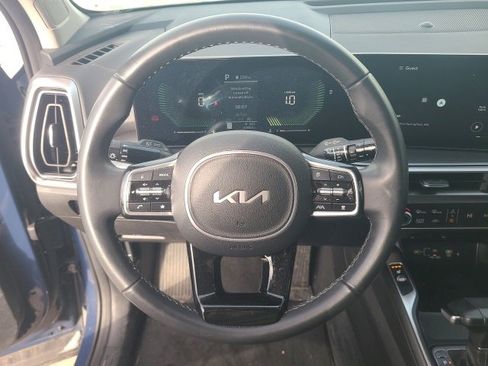 Used 2024 Kia Sorento S w/ Panoramic Sunroof Package image 19