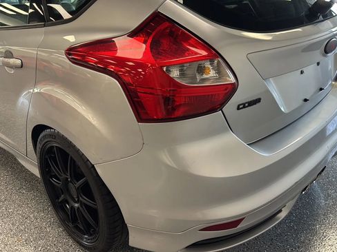 Used 2013 Ford Focus ST FWD image 44