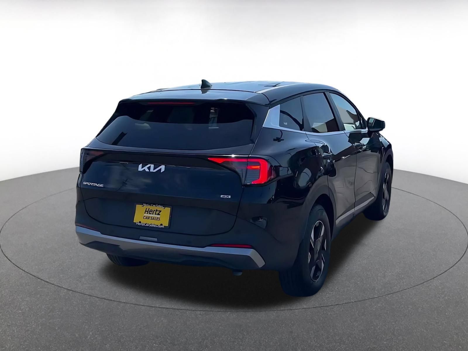 Used 2026 Kia Sportage LX AWD/4WD image 14