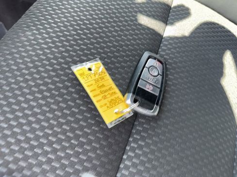 Used 2024 Ford Escape ST-Line image 32