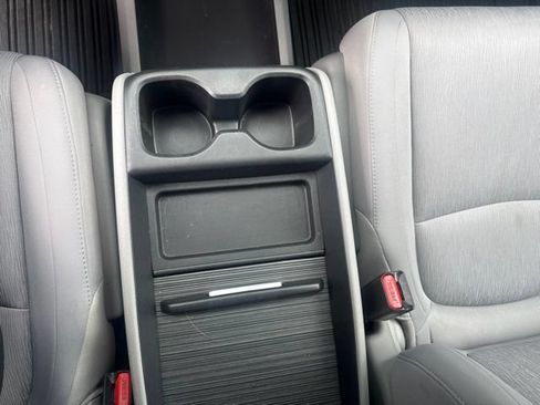 Used 2019 Honda Odyssey EX image 14