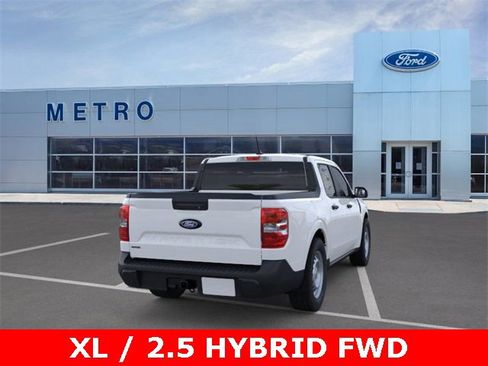 New 2025 Ford Maverick XL image 8