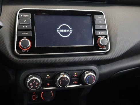 New 2025 Nissan Kicks Play S image 15