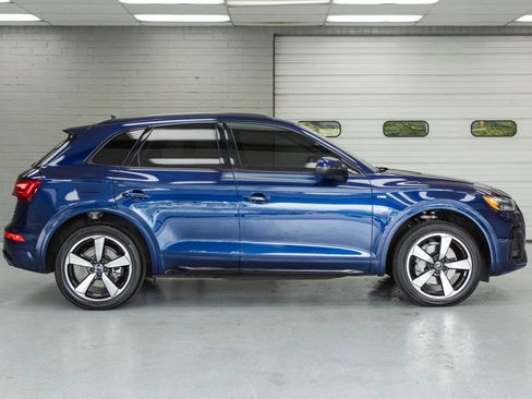 Used 2023 Audi Q5 2.0T Premium Plus w/ Premium Plus Package AWD/4WD image 3