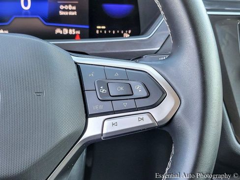 Used 2022 Volkswagen Tiguan SE image 15