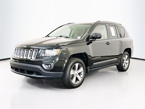 Used 2017 Jeep Compass High Altitude AWD/4WD image 3