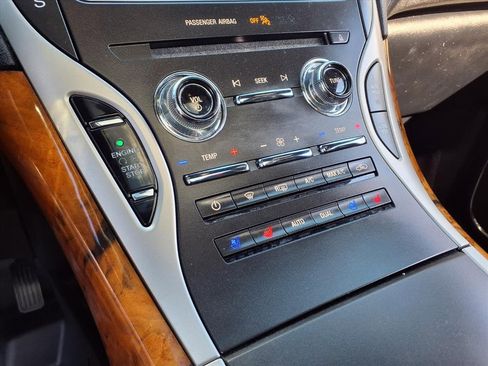 Used 2020 Lincoln Nautilus Reserve image 16