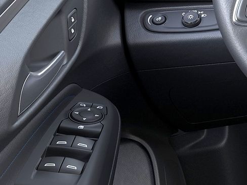 New 2026 Buick Envista Sport Touring FWD image 22