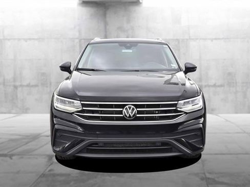 Certified 2024 Volkswagen Tiguan SE AWD/4WD image 4