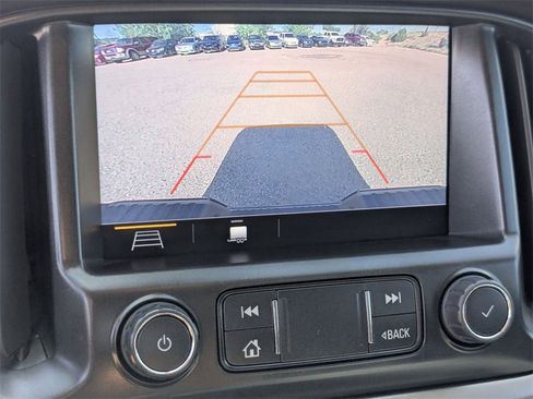 Used 2022 Chevrolet Colorado Z71 image 14