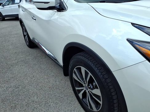 Used 2024 Nissan Murano SV AWD/4WD image 17