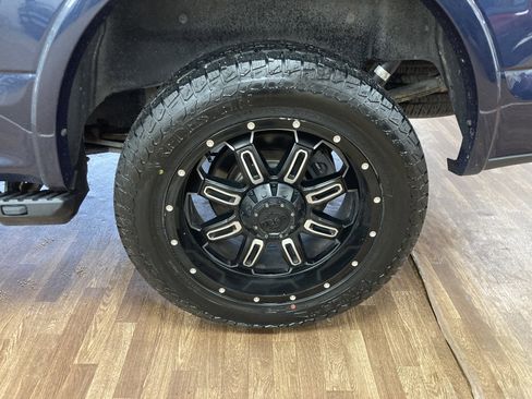 Used 2016 Ford F150 Platinum w/ Equipment Group 701A Luxury AWD/4WD image 10