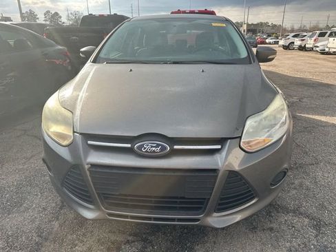 Used 2014 Ford Focus SE image 1