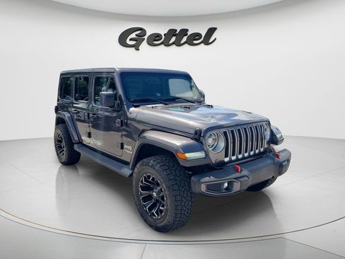 Used 2018 Jeep Wrangler Unlimited Sahara w/ LED Lighting Group AWD/4WD image 3