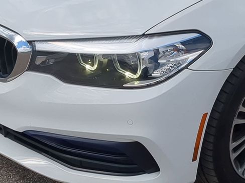 Used 2019 BMW 530i xDrive w/ Convenience Package AWD/4WD image 11