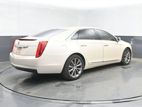 Used 2013 Cadillac XTS FWD image 10