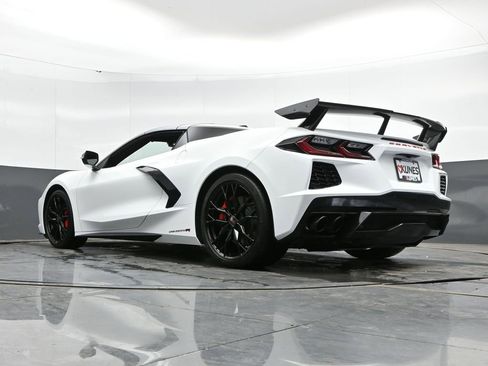 Used 2023 Chevrolet Corvette Stingray Premium Conv w/ Z51 Performance Package RWD image 49