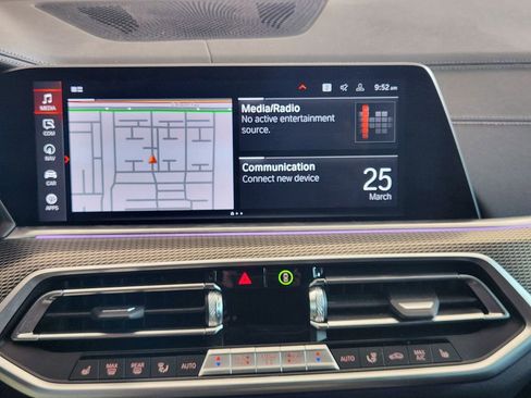 Used 2023 BMW X5 sDrive40i w/ M Sport Package image 15