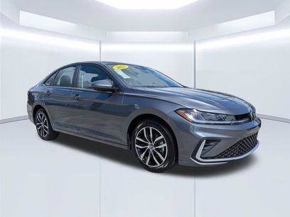 Used 2025 Volkswagen Jetta SE
