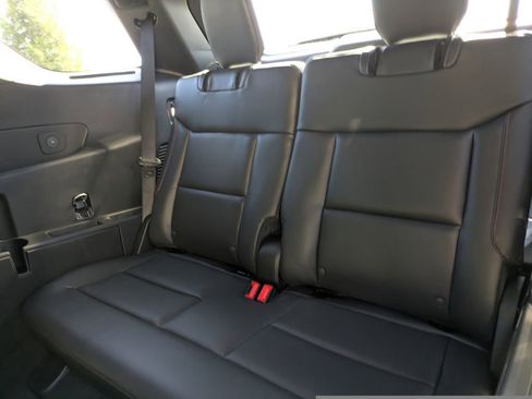 New 2026 Ford Explorer ST-Line w/ ST-Line Street Pack image 18