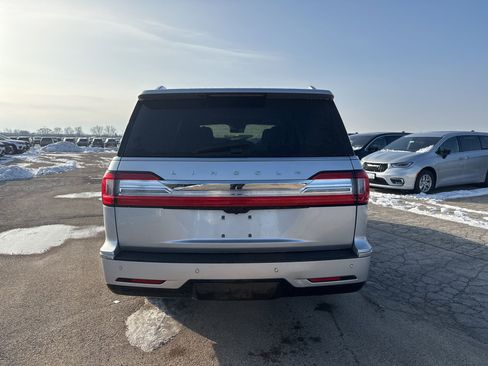 Used 2018 Lincoln Navigator L Reserve w/ Technology Package image 7
