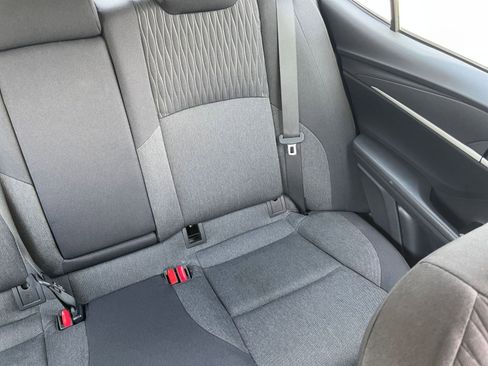 Used 2025 Toyota Camry LE image 36