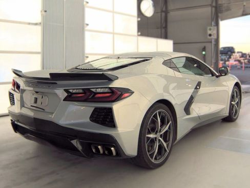 Used 2021 Chevrolet Corvette Stingray Premium Cpe w/ Engine Appearance Package RWD image 2