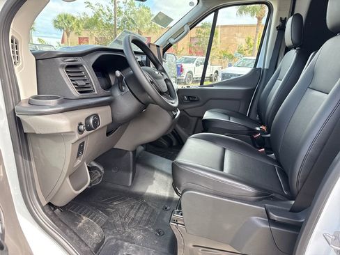 New 2026 Ford Transit 250 148 Medium Roof w/ Load Area Protection Package image 19