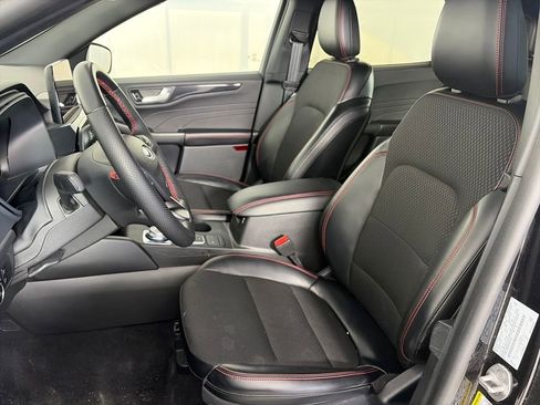 Certified 2025 Ford Escape ST-Line Select image 11