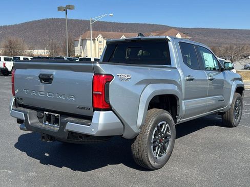 New 2025 Toyota Tacoma TRD Sport image 5