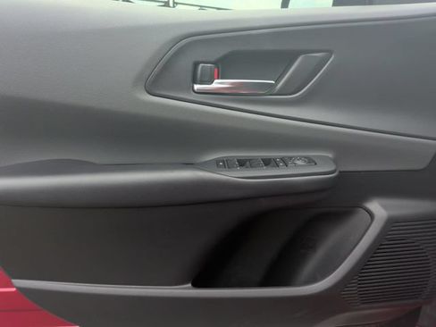 Used 2023 Toyota Prius XLE FWD image 13