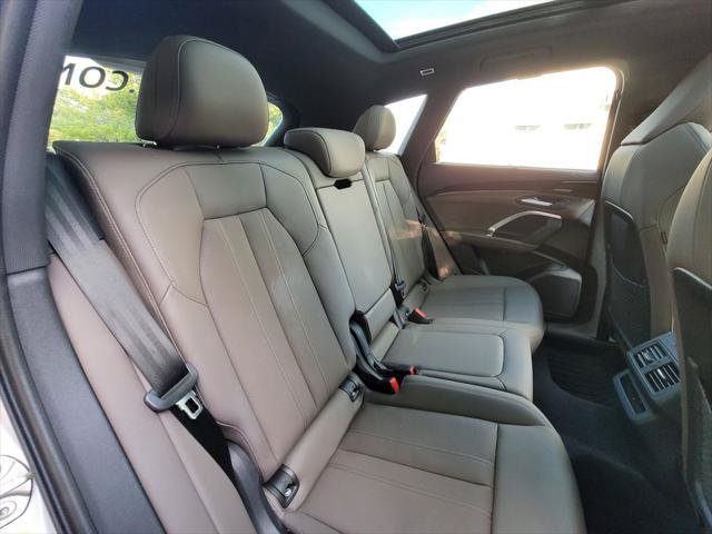 Certified 2025 Audi Q5 Premium Plus w/ Premium Plus AWD/4WD image 23