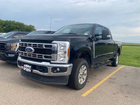 Used 2024 Ford F350 XLT AWD/4WD image 14