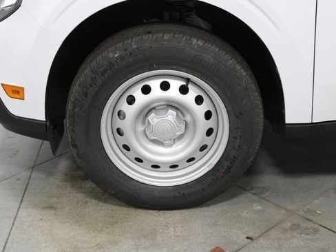 New 2025 Ford Maverick XL w/ Equipment Group 101A image 18