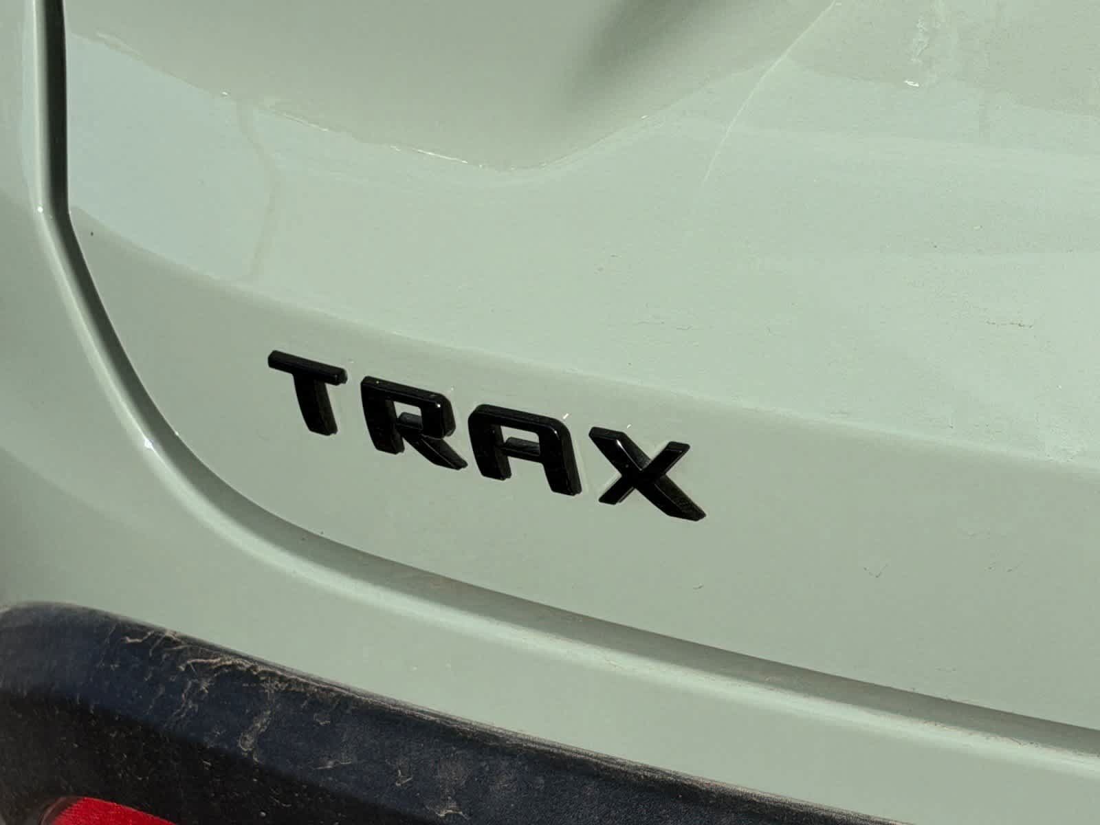 Used 2024 Chevrolet Trax RS FWD image 9