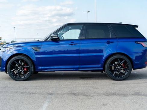 Used 2022 Land Rover Range Rover Sport SVR Carbon Edition image 4
